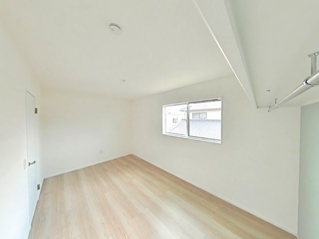 岡山市東区大多羅町戸建の洋室