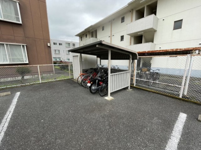 【駐車場】 | ルミエールＦ