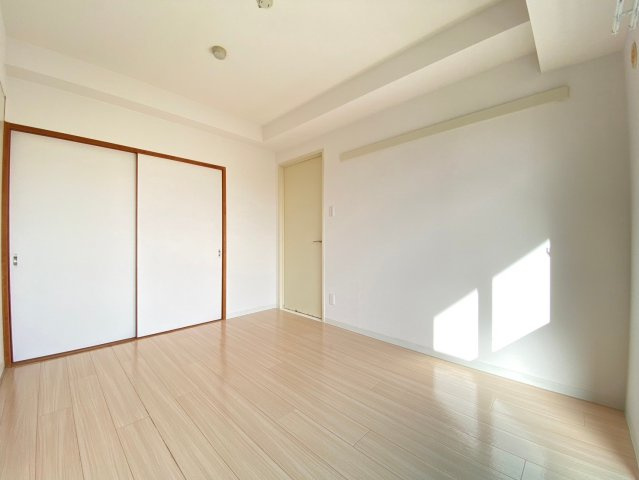 【洋室】 | オーシャンビュー　弐番館