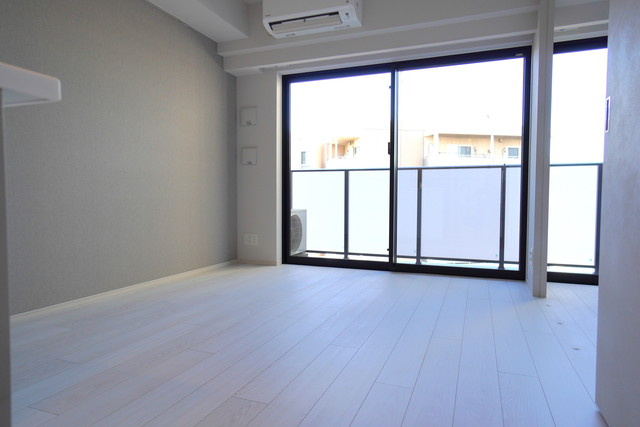 ルフォンプログレ西大井プレミアの居間・リビング|※写真は同タイプ住戸です。