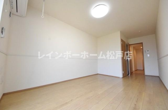 柏市大室２丁目のアパート