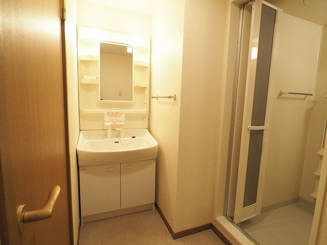 【洗面所】 | エスポワールハイム　Ｄ | 忙しい朝には欠かせない洗面所です