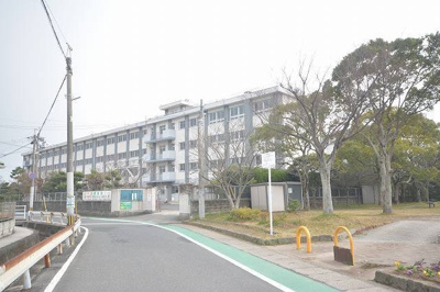 【周辺】 | ラ・プア・マウイ | 北九州市立　曽根東小学校まで450m