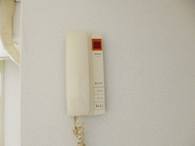 シャロン神谷陸橋のセキュリティ|インタフォン付きなので、セキュリティ完備です