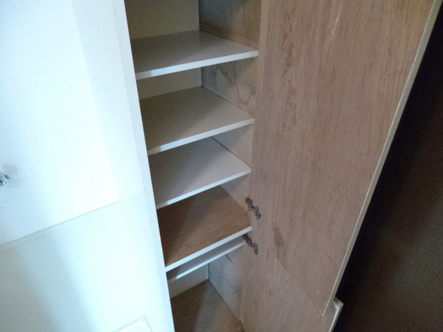 シャロン神谷陸橋の収納|下駄箱があるので、玄関はすっきり片づきます