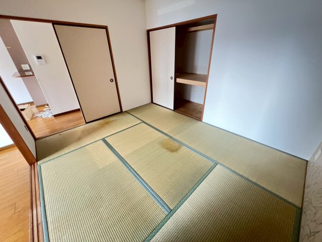 ピュア・プルーンの和室