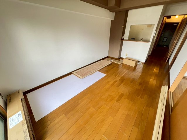 ピュア・プルーンの居間・リビング