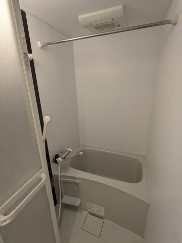 ハーモニーテラス上石川町Ⅱの浴室|102号室