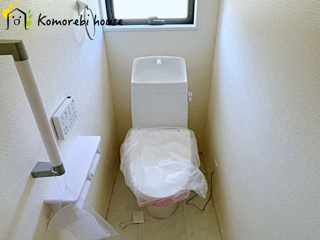 上尾市瓦葺　新築一戸建て　リーブルガーデン　01のトイレ|26.7.26　撮影済み