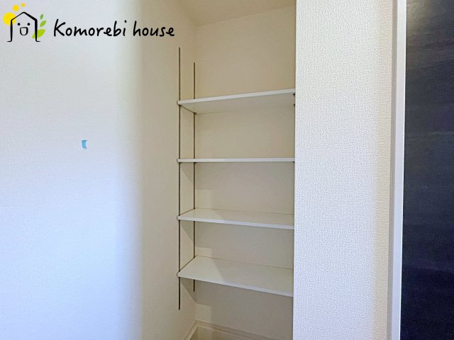 上尾市瓦葺　新築一戸建て　リーブルガーデン　01の収納|26.7.26　撮影済み