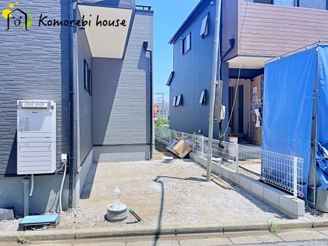 上尾市瓦葺　新築一戸建て　リーブルガーデン　01の前面道路含む現地写真|撮影：'26/06/07