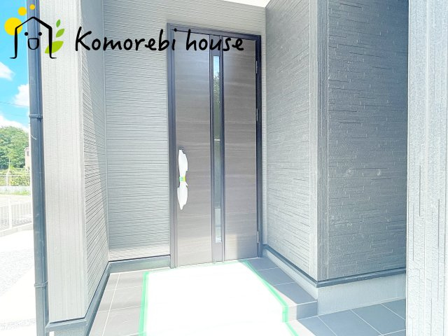 上尾市瓦葺　新築一戸建て　リーブルガーデン　01の玄関|26.8.6　撮影済み