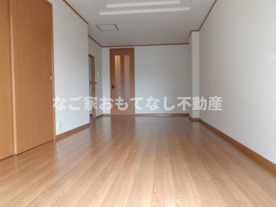 【居間・リビング】 | ベルウェイク | ※写真は別号室