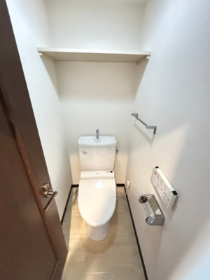 【トイレ】 | サクシード上池台 | 落ち着いた色調のトイレです