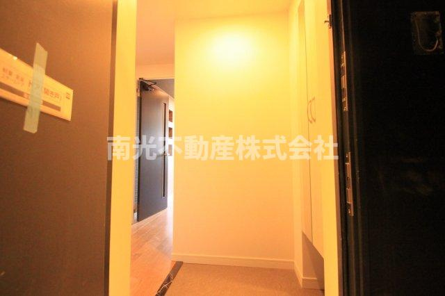 プレミアム菱屋西の玄関