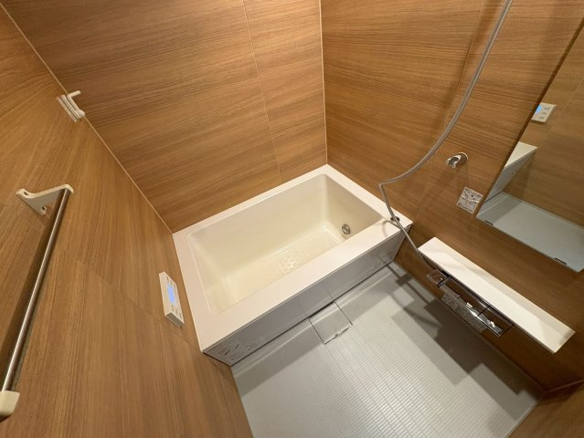 プレミアム菱屋西の浴室