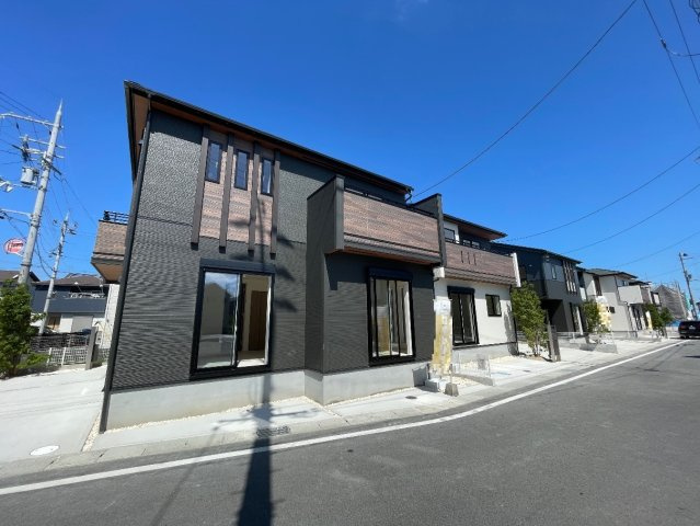 大津市雄琴　第2期　新築一戸建ての外観|現在建築中！落ち着いた街並みで新生活を始めることが出来そう！周辺の物件も併せてご紹介させて頂きます！