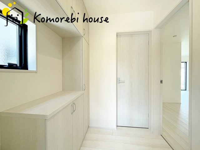 上尾市瓦葺　新築一戸建て　リーブルガーデン　02の収納|26.8.6　撮影済み