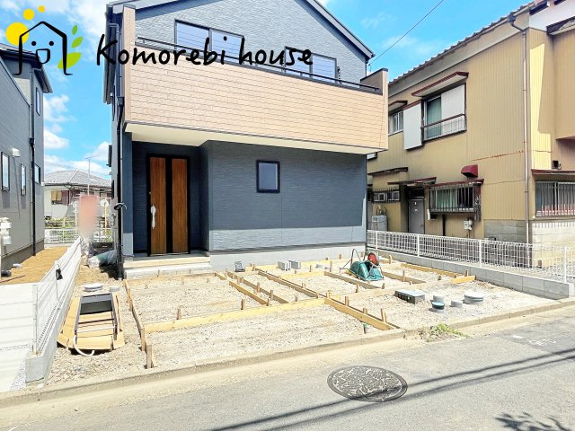 上尾市瓦葺　新築一戸建て　リーブルガーデン　02の駐車場|26.8.6　撮影済み