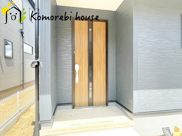 上尾市瓦葺　新築一戸建て　リーブルガーデン　02の玄関|26.8.6　撮影済み