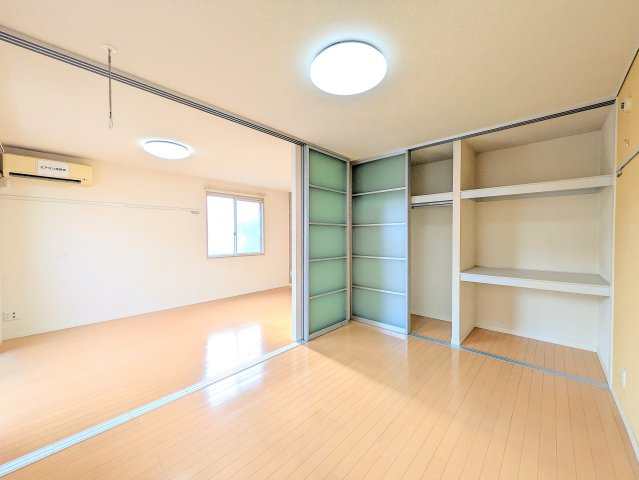アムールＢの洋室