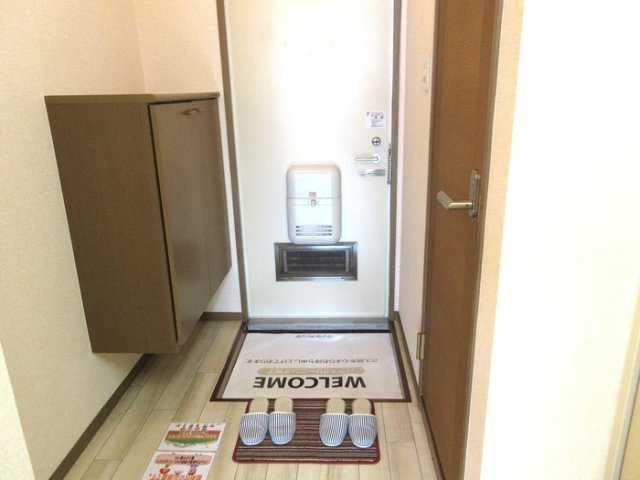 プレミール秋の玄関
