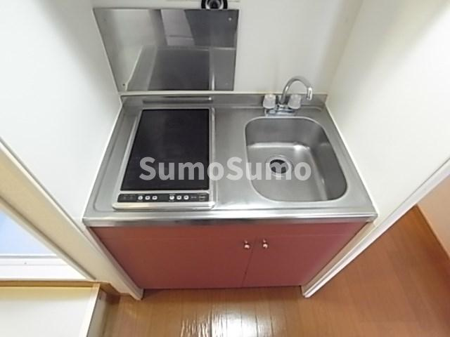 レオパレス臨港線のキッチン