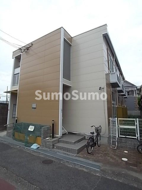 レオパレス臨港線の外観