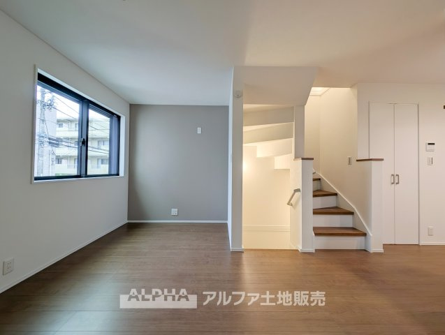 立川市錦町6　A号棟の外観|【A warm space】◆心がほどける場所◆
ゆとりある空間が、日常に静かな余白をつくる住まい。人を迎えることが自然になり、暮らしのリズムも穏やかに整っていく。