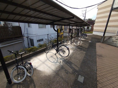 【その他共用部分】 | レオパレスホワイトコート高田西 | 駐輪場　原付＆自転車のみ駐輪可能