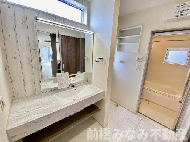 【新築】前橋市六供町１丁目　限定1棟　ブルーミングガーデン　新築建売の独立洗面台|使いやすい独立洗面台です