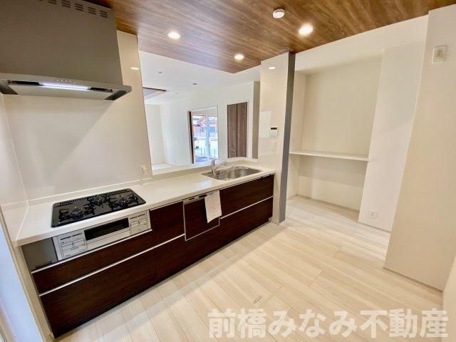 【新築】前橋市六供町１丁目　限定1棟　ブルーミングガーデン　新築建売のキッチン|キッチンです