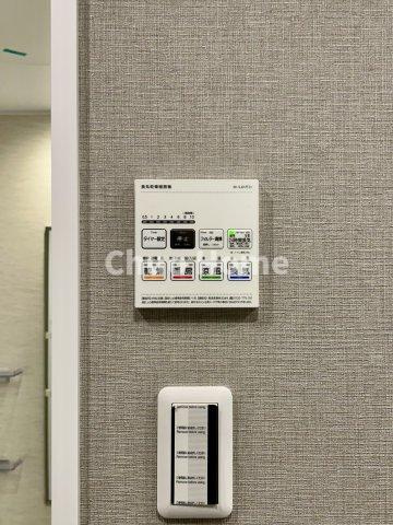 ヒルズ船堀の冷暖房・空調設備|【浴室乾燥機】暖房・冷風・換気・乾燥が可能です。毎日を快適に過ごせるうれしい機能が揃っています。雨の日の洗濯物も安心です。
