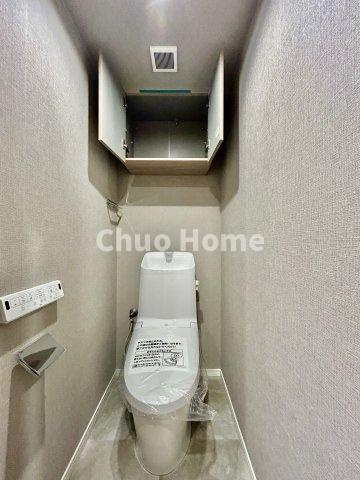 ヒルズ船堀のトイレ|【トイレ】 収納スペースをしっかりと確保した温水洗浄便座機能付きトイレ。温水洗浄便座は清潔にお使いいただくための大切なアイテムです。