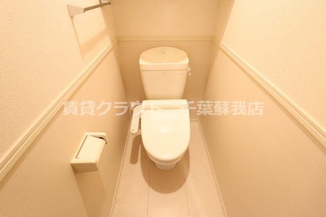ブリランテAのトイレ|今の時代にマッチした温水洗浄便座機能付きです！