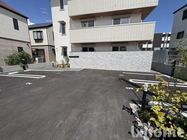 D-residence南茨木Ⅱの駐車場