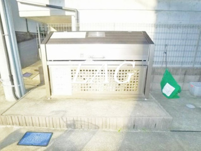 【その他共用部分】 | アスール海神 | 共用ゴミ置き場です。