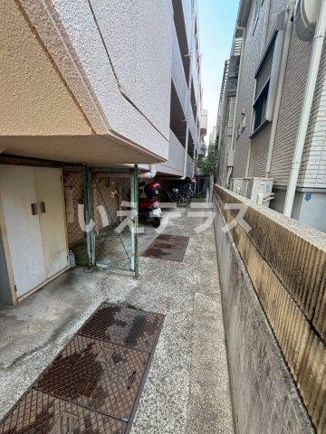 ハイムM2の駐車場