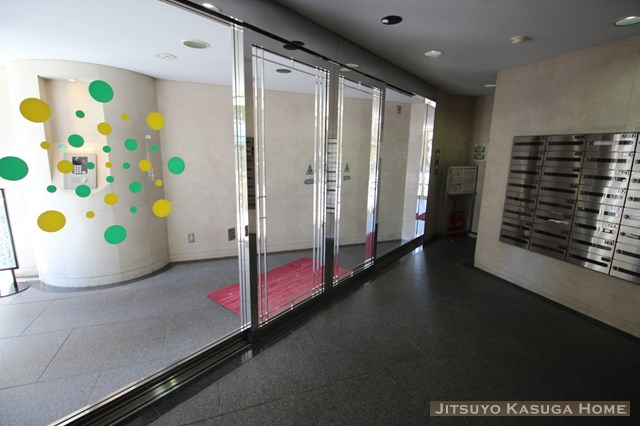 【エントランス】