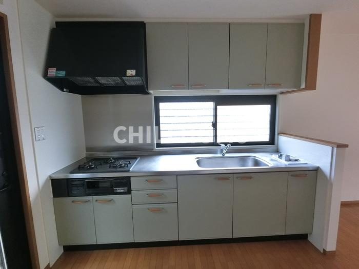 飯塚町谷一貸家住宅のキッチン|当社、チルホームのHPもご覧ください(^^)/物件情報多数♪