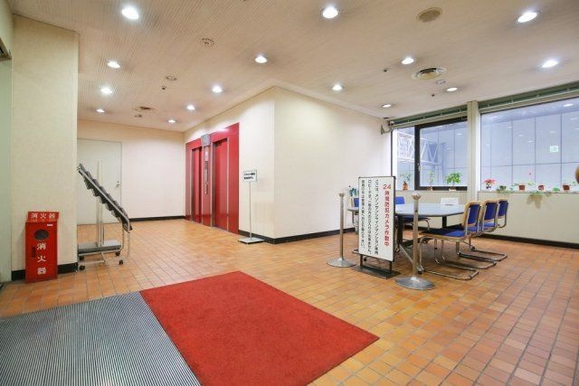 メゾンサンシャインのエントランス