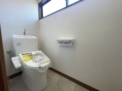 【トイレ】 | 筑西市岡芹４LDK中古住宅 | 二階トイレ