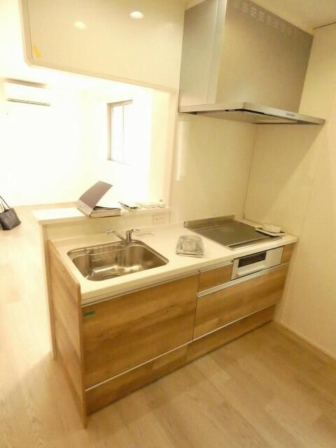 Vieuno NOZAWA　新築　角部屋　宅配BOXのキッチン