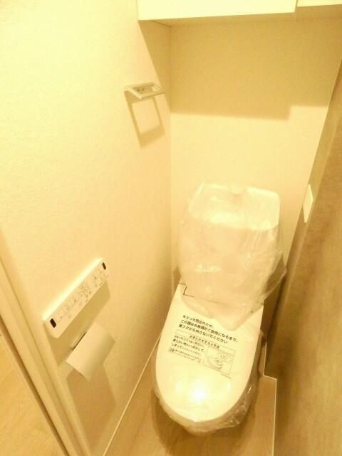 Vieuno NOZAWA　新築　角部屋　宅配BOXのトイレ