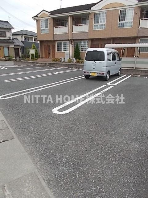 フォルシュＭ＆Ｋの駐車場