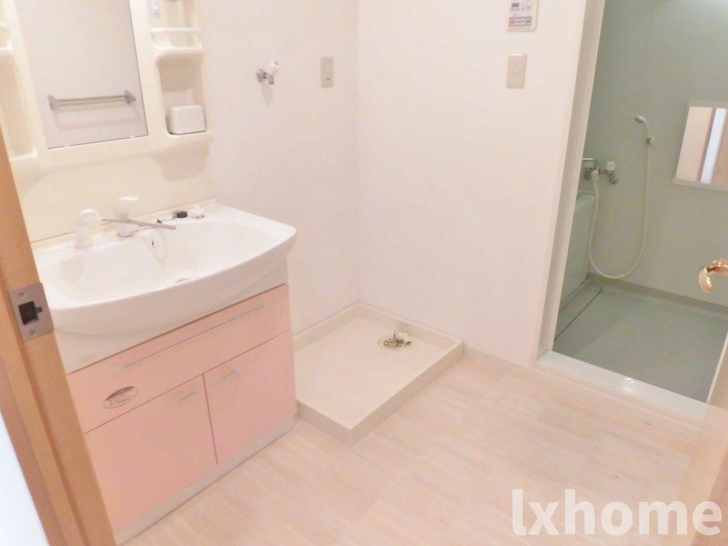 ｸﾞﾗﾝﾄﾞ秋桜の洗面所|ゆったりとスペースのある洗面所