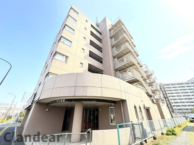 グリーンパーク第５綾瀬マンションの外観|周辺は、商業施設多数で生活しやすい住環境です。資産の残るマンションへお住替え。ぜひご検討下さいませ。