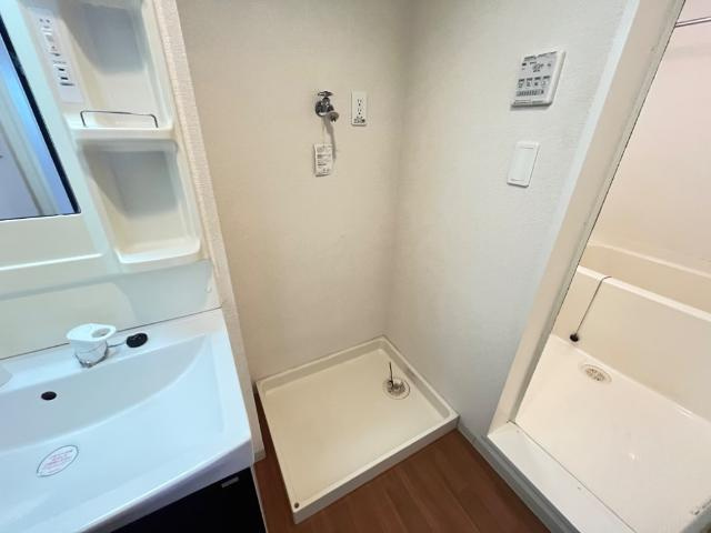 アムール壱番館のその他|洗濯機置場