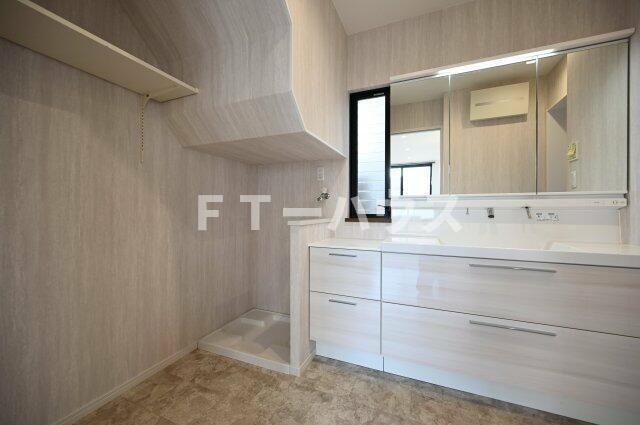 八千代台北戸建て（部分貸し）の洗面所