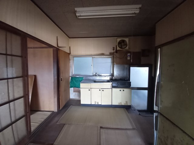 さくら市下河戸　建物付き土地のキッチン